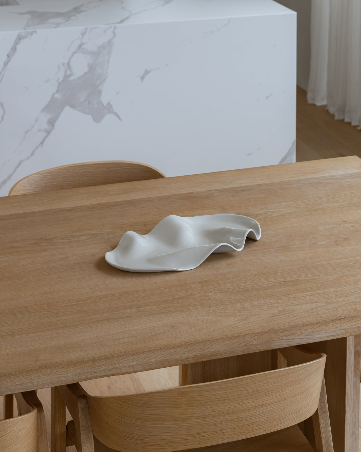 Slightly Boring Platter Medium - Sand Dune