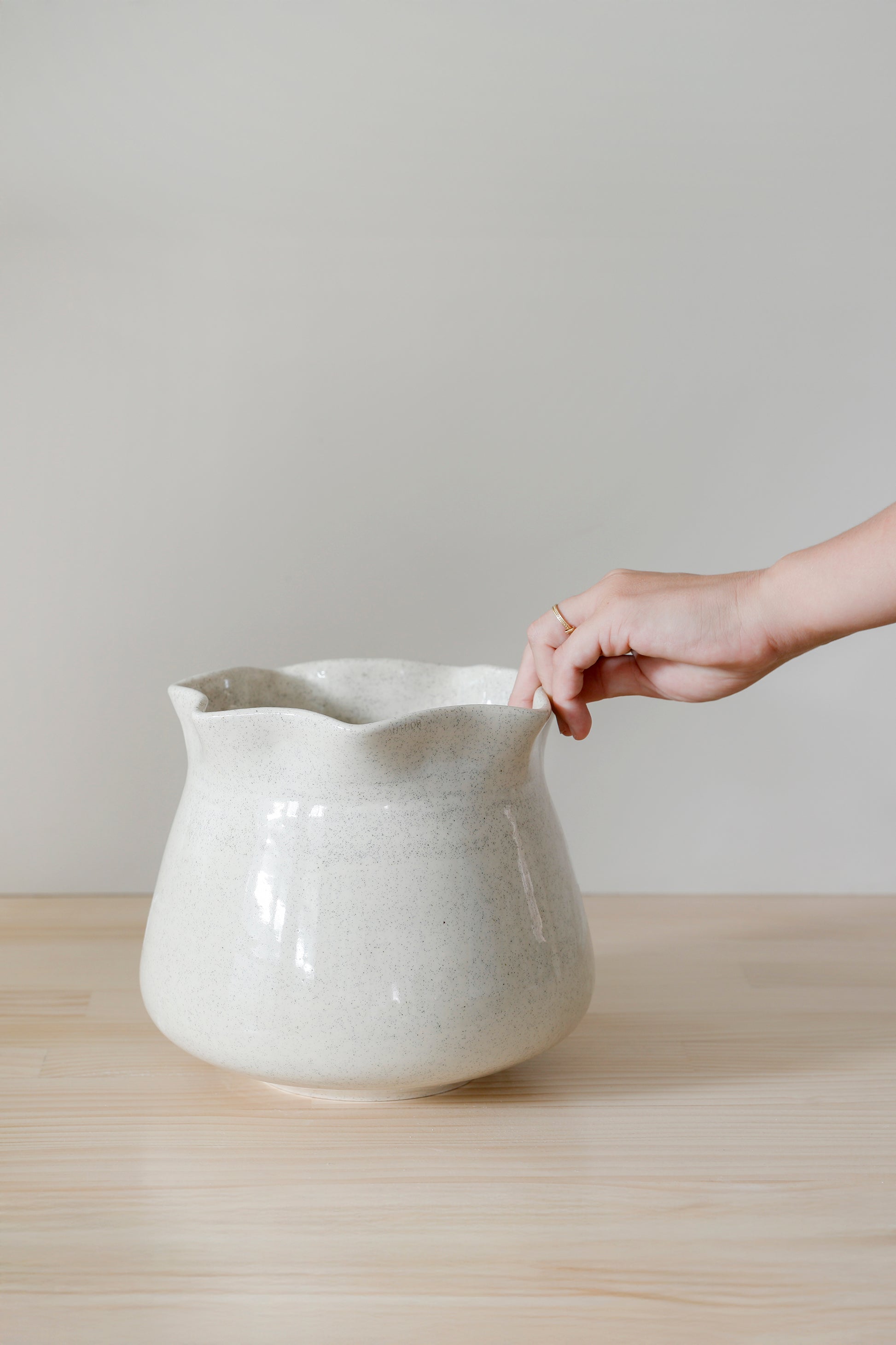 Coastal Honey Pot