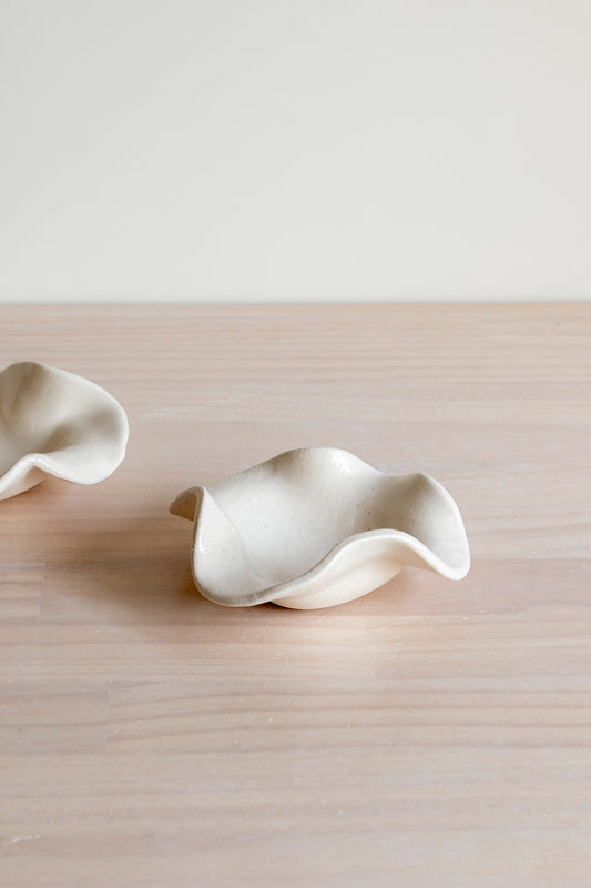 Sand Dune Mini Lilly Bowl